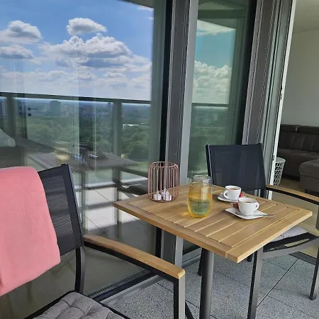 20th Floor Luxury - River & Castle View Μπρατισλάβα