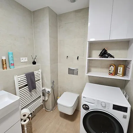 Διαμέρισμα 20th Floor Luxury - River & Castle View *