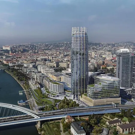 20th Floor Luxury - River & Castle View Pozsony